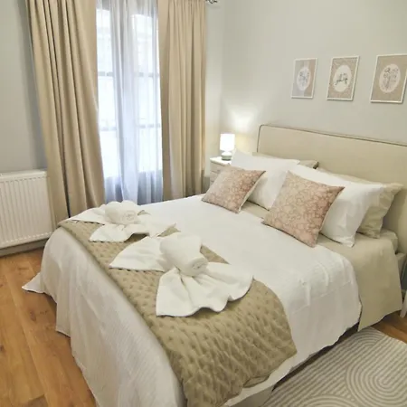 Apozari Xenias Apartmán *